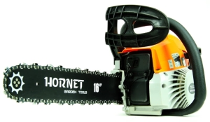 Piła Spalinowa z silnikiem dwusuwowym 